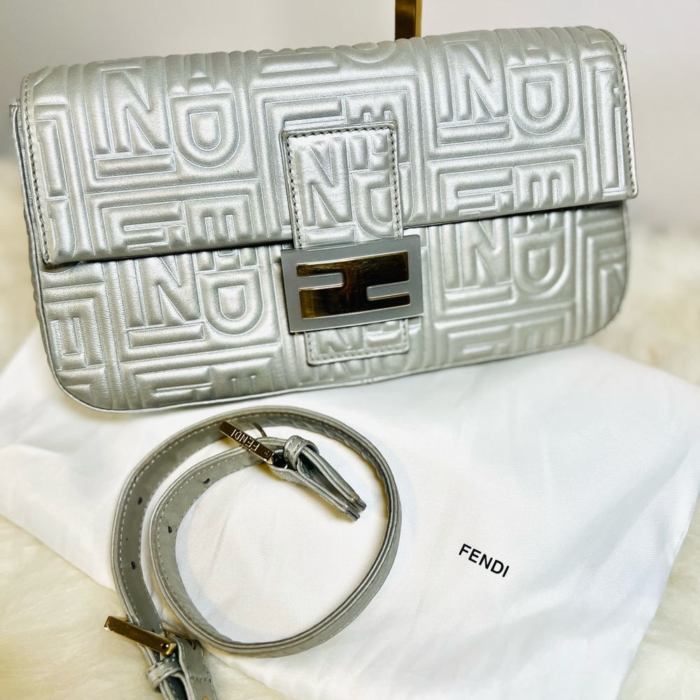 Authenticated Fendi Baguette Metallic-Silver, Limited Edition Fendi Shoulder Bag